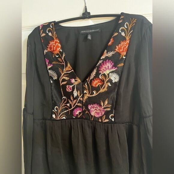 White House black market embroidered black blouse size 12 large zipper pink red - Picture 10 of 11